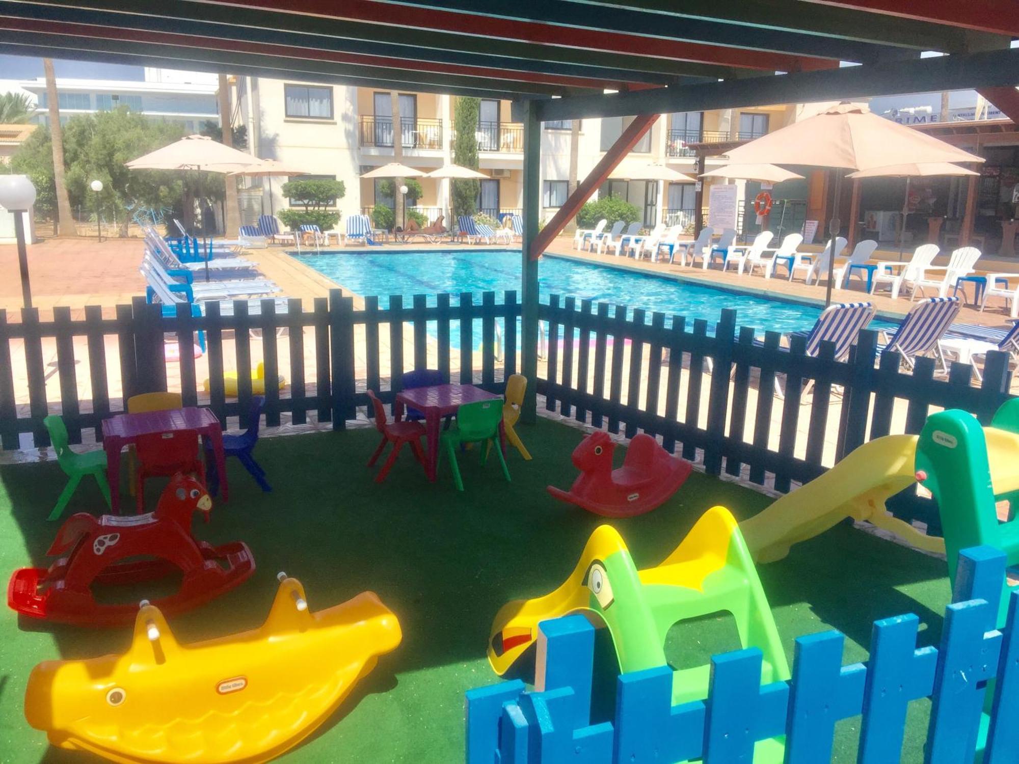 Carina Hotel Apartments Agia Napa Exterior foto